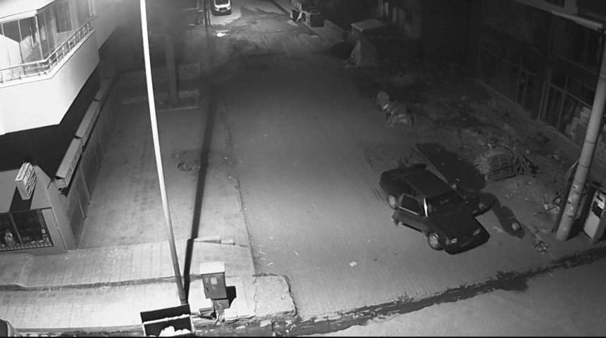 Oto Hırsızları Polisten Ka&ccedil;amadı