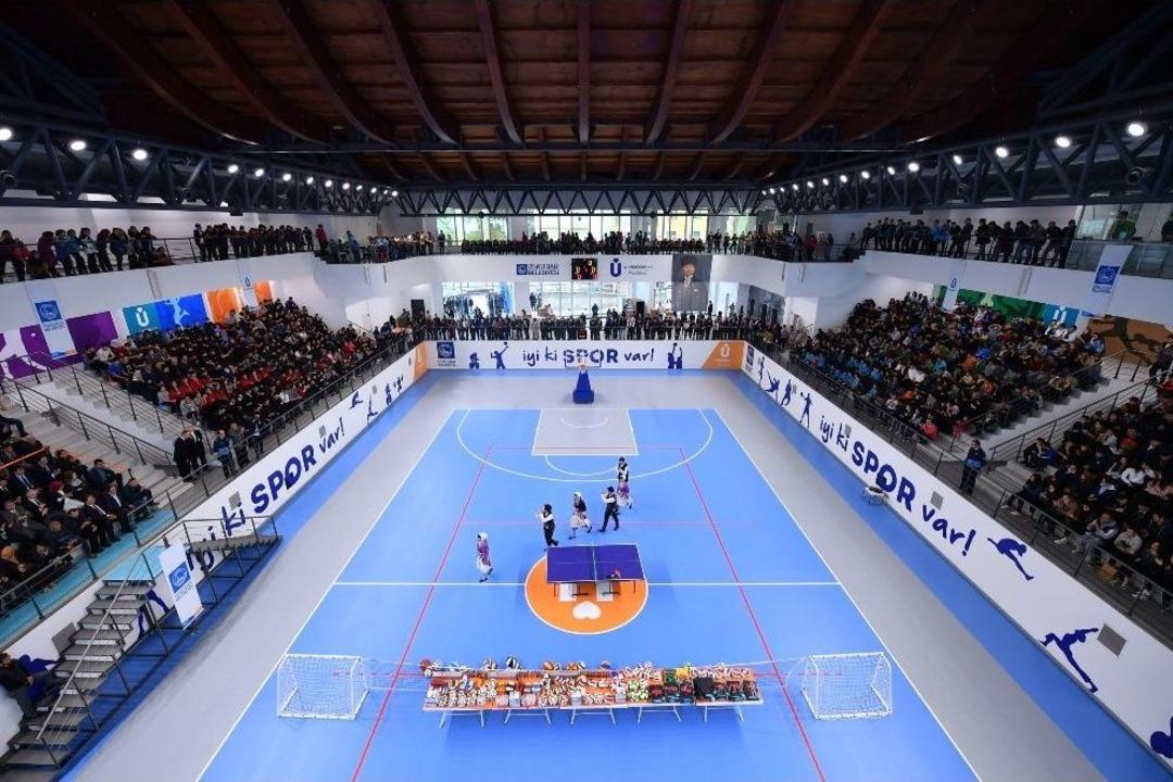 &Uuml;sk&uuml;dar&rsquo;ın 7&rsquo;nci Spor Sarayı A&ccedil;ıldı