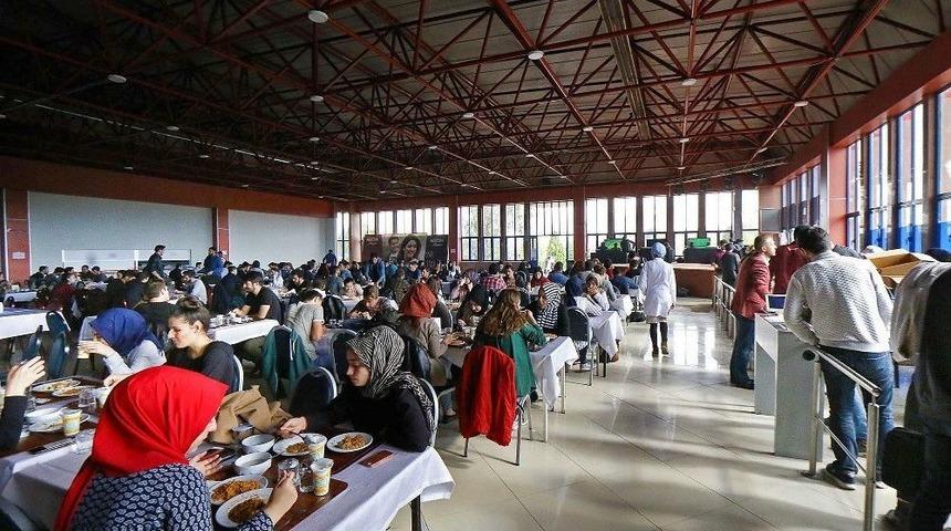 Sa&uuml;&rsquo;de &Ouml;ğrenci Yemekhanesinin Kapasitesi Arttı