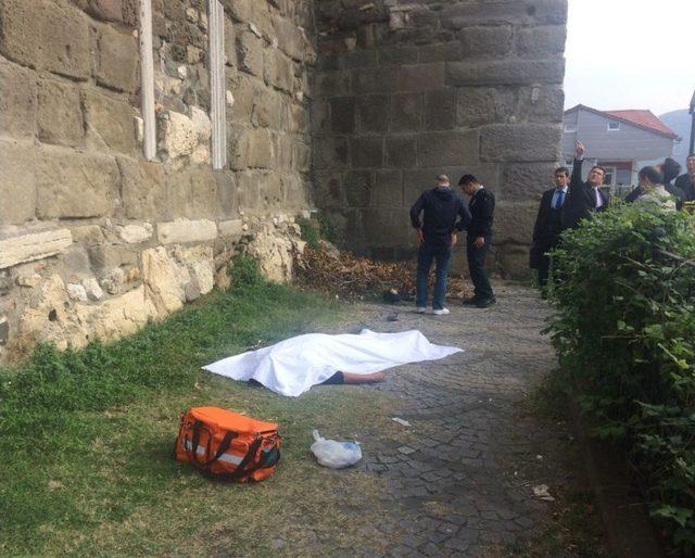 Amasra’da Kale Surlarından Düşen Şahıs Hayatını Kaybetti