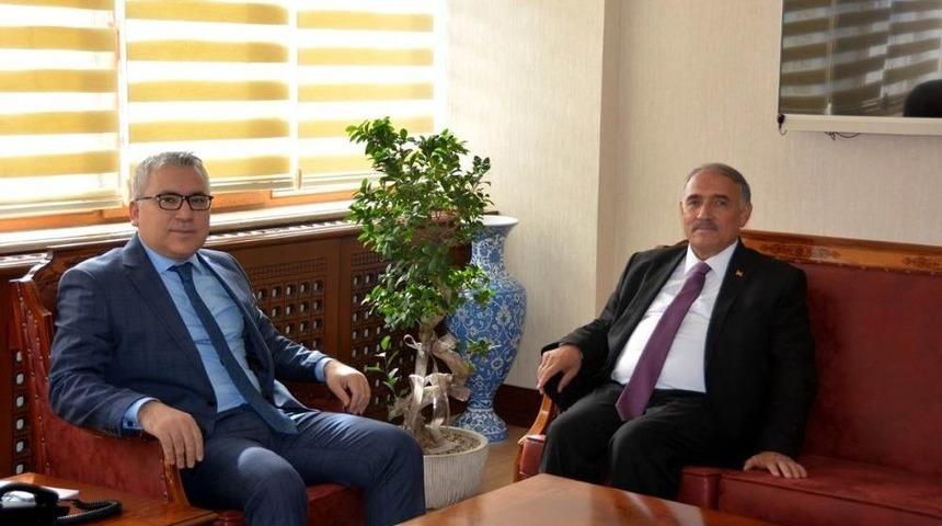 Yeni Belediye Başkanı, Vali&rsquo;yi Ziyaret Etti