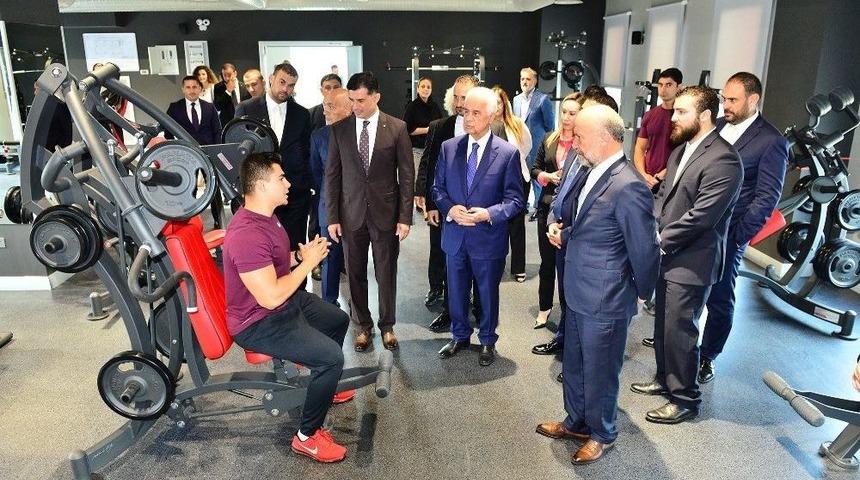 Yakın Doğu &Uuml;niversitesi Spor Kulesi Hizmete A&ccedil;ıldı