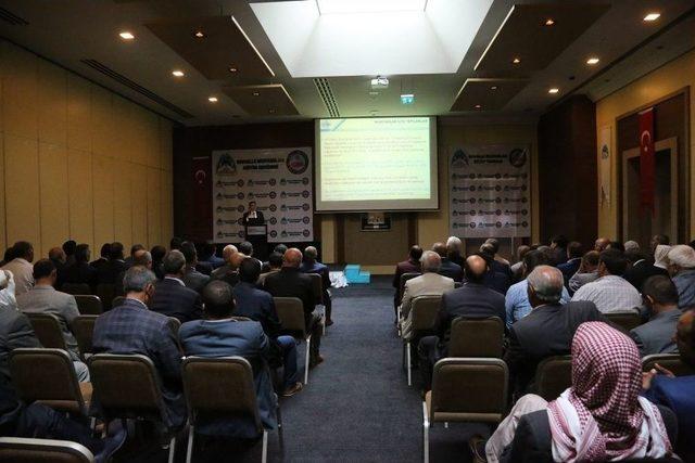 Eyyübiye Belediyesinden Muhtarlara Seminer