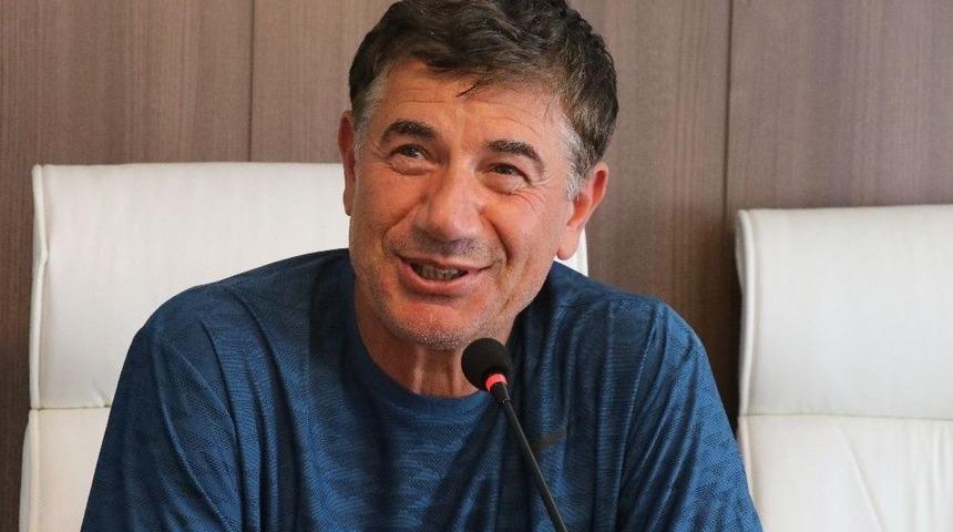 Giray Bulak: "&ouml;vd&uuml;kleri Gibi Yereceklerdir Ama K&ouml;t&uuml; S&ouml;z S&ouml;ylemesinler"