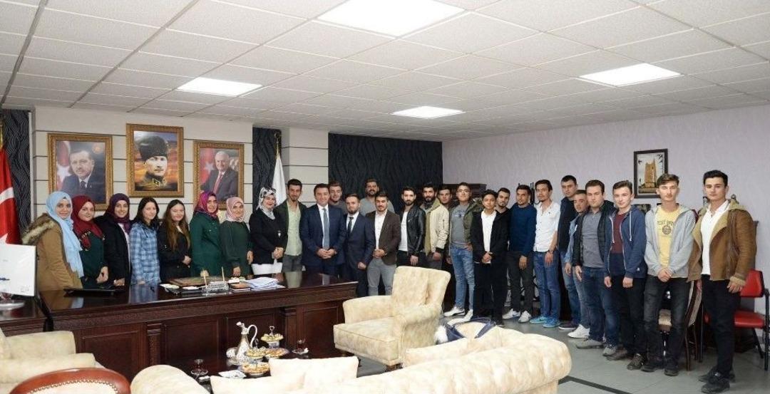 Başkan Bakıcı&rsquo;ya Ak Parti Gen&ccedil;lik Kolları&rsquo;ndan Nezaket Ziyareti