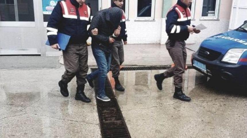 Uyuşturucu Parası İ&ccedil;in Eşini Tehdit Etti