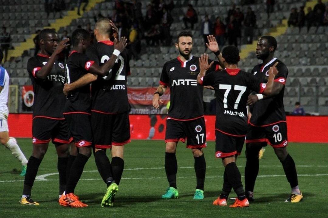 Ziraat T&uuml;rkiye Kupası: Gen&ccedil;lerbirliği: 3 - Tuzlaspor: 0