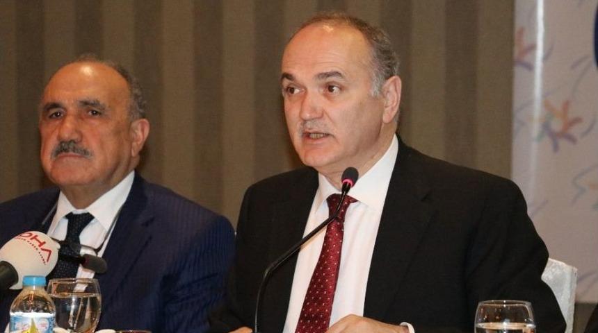 Bakan &Ouml;zl&uuml;&rsquo;den Van&rsquo;a M&uuml;jdeler