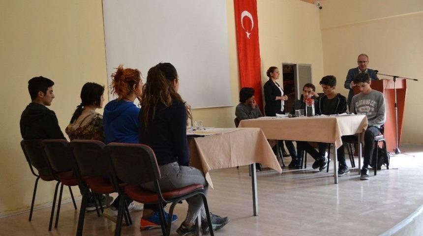 Koruma Altında Bulunan &Ccedil;ocuklara M&uuml;nazara Yarışması