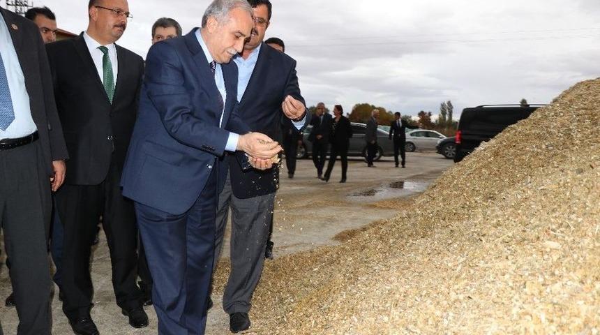 Bakan Fakıbaba Konya&rsquo;da Ziyaretlerde Bulundu