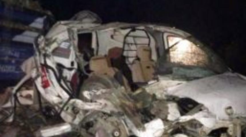 Muş&rsquo;ta Trafik Kazası: 1 &Ouml;l&uuml;, 2 Yaralı