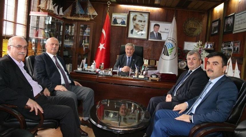 Başkan Yılmaz Ve Beraberindekiler Kaymakam Karakaya&rsquo;yı Ziyaret Etti