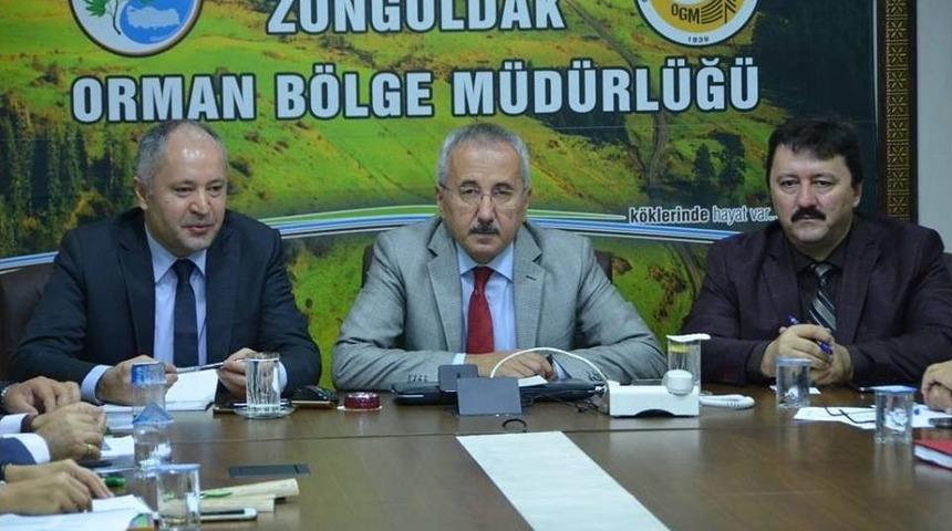 Orman B&ouml;lge M&uuml;d&uuml;rl&uuml;ğ&uuml;&rsquo;nde 2/b &Ccedil;alışmaları Değerlendirme Toplantısı D&uuml;zenlendi