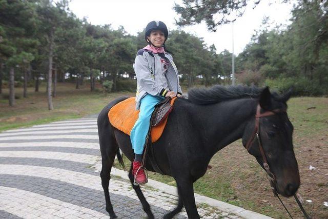 Gaziosmanpaşa’da Suriyeli Göçmenler Yeni Hayatlarına Uyum Sağlıyor