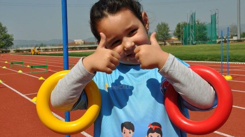 Iaaf &Ccedil;ocuk Atletizmi Projesi Ankara &Uuml;niversitesi&rsquo;nde