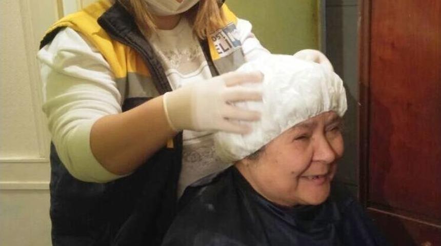 Evde Bakım Hizmeti İle İhtiya&ccedil; Sahiplerinin Y&uuml;z&uuml; G&uuml;l&uuml;yor