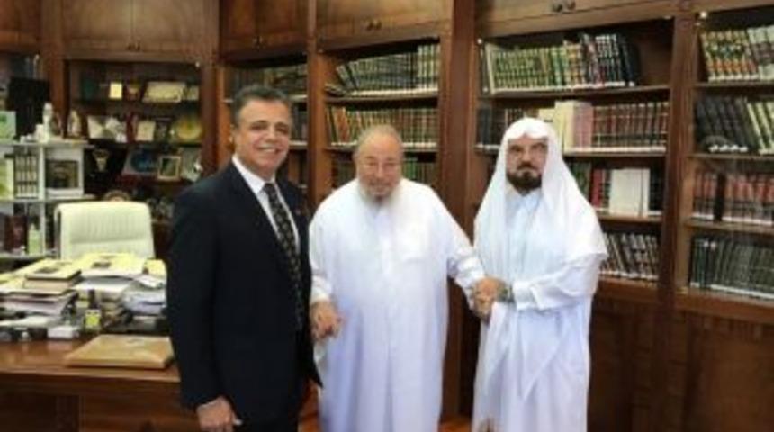 D&uuml;nya M&uuml;sl&uuml;man Alimler Birliği İle Uluslararası &Uuml;niversiteler Konseyi Arasında İşbirliği Anlaşması İmzalandı