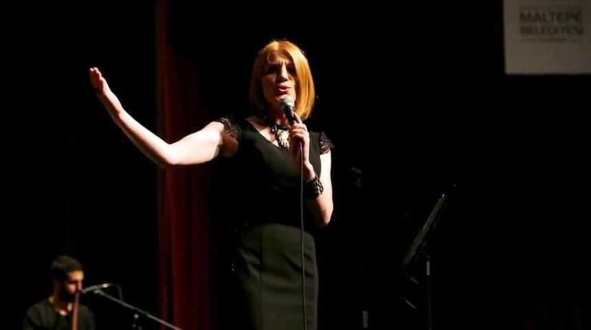 Aşık Veysel Doğum G&uuml;n&uuml;nde T&uuml;rk&uuml;leriyle Anıldı