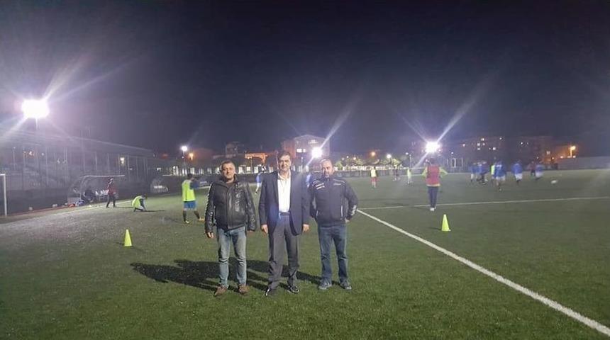 Pazaryeri&rsquo;nin İl&ccedil;e Stadında Işıklandırma &Ccedil;alışmaları Bitti