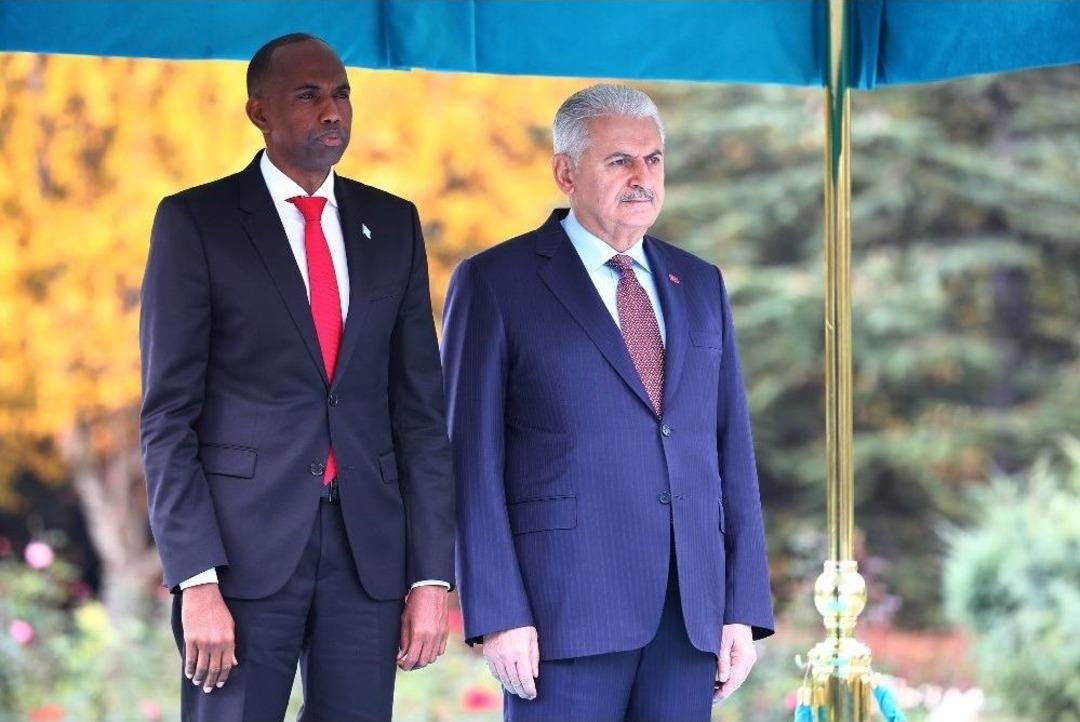 Başbakan Yıldırım, Somali Başbakanı Kayre&rsquo;yi Resmi T&ouml;renle Karşıladı