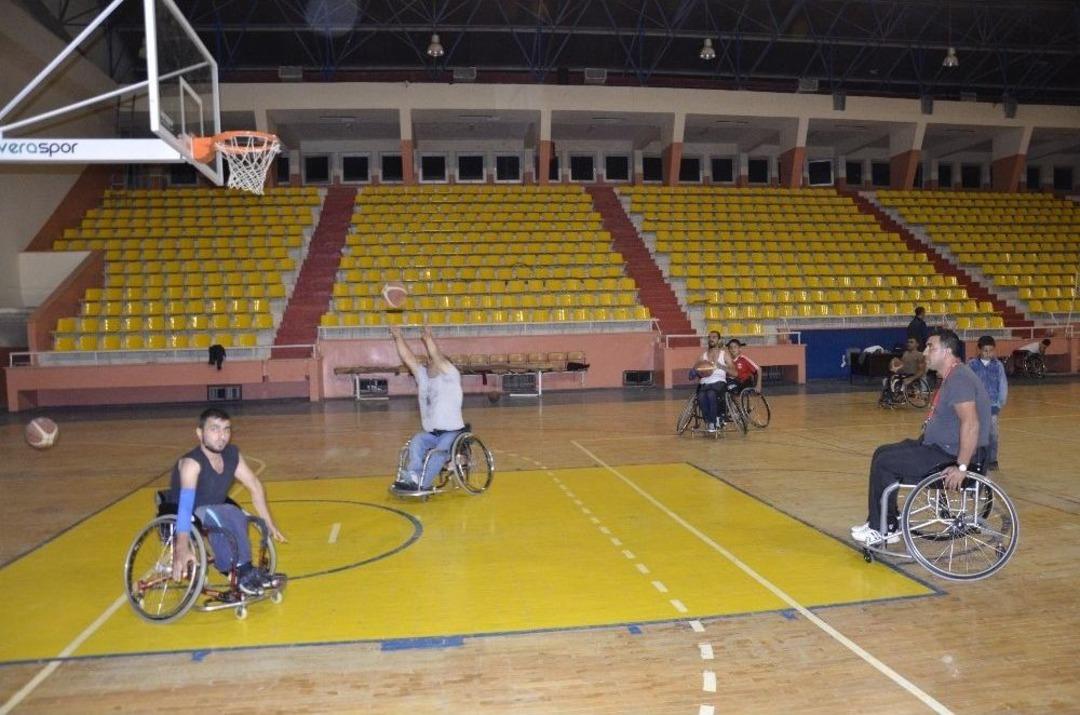 Siverek Bedensel Engelliler Yeniden Sahalarda