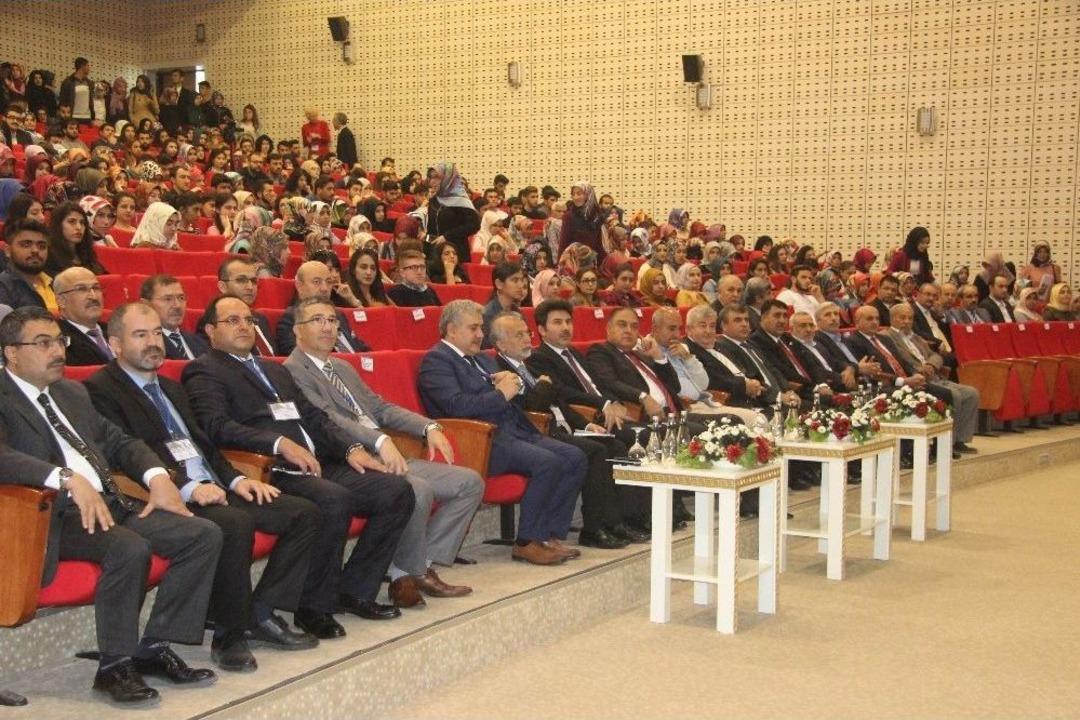 Vali Tekinarslan: "mercidabık&rsquo;tan 501 Yıl Sonra Fırat Kalkanı Harekatı Nedeniyle Biz Yine Bir Askeri Harekatı Y&uuml;r&uuml;tmek Zorunda Kaldık"