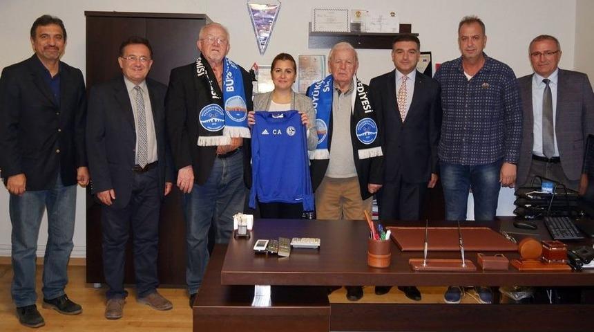 Büyükçekmece Belediyesi’nin Altyapısını Schalke 04 Yetiştirecek