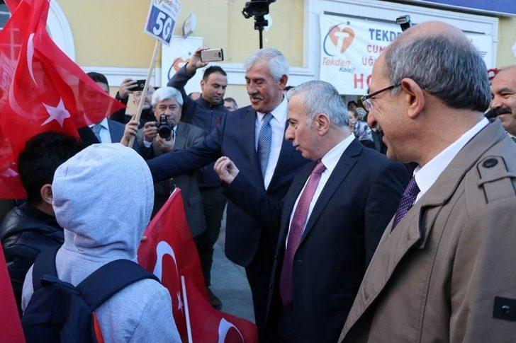 Tekden Cumhuriyet Eğitim Treni Sivas’a Uğurlandı G1