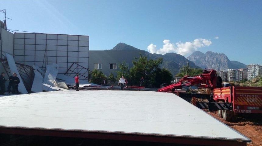 Antalya’da Vinç Kazası: 1 Yaralı