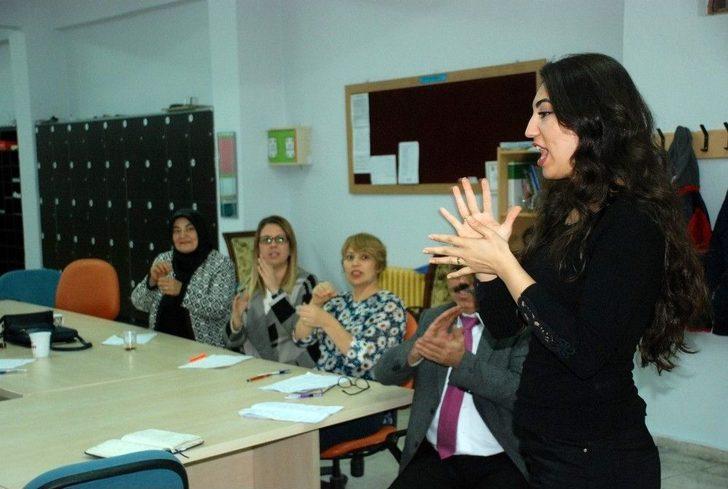 Nisanur İçin Öğretmenleri İşaret Dili Öğreniyor G2