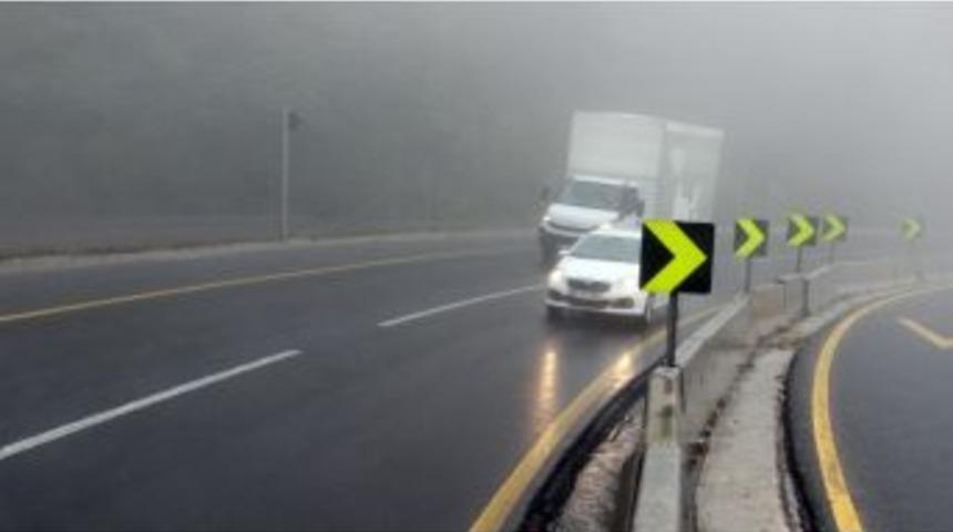 Bolu Dağı&rsquo;nda Yağmur Ve Sis Etkili Oluyor