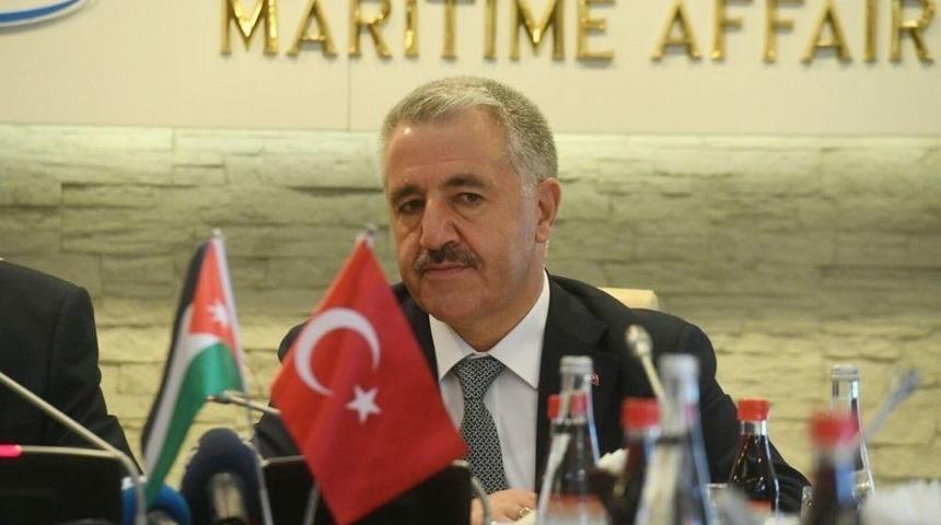 Bakan Arslan: "thy&rsquo;nin Akabe&rsquo;ye Mart Ayından İtibaren U&ccedil;uşları Başlayacak"