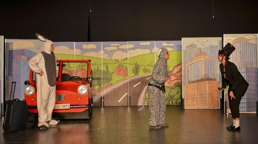 Trafik Kurallarını Eğlenerek &Ouml;ğrendiler