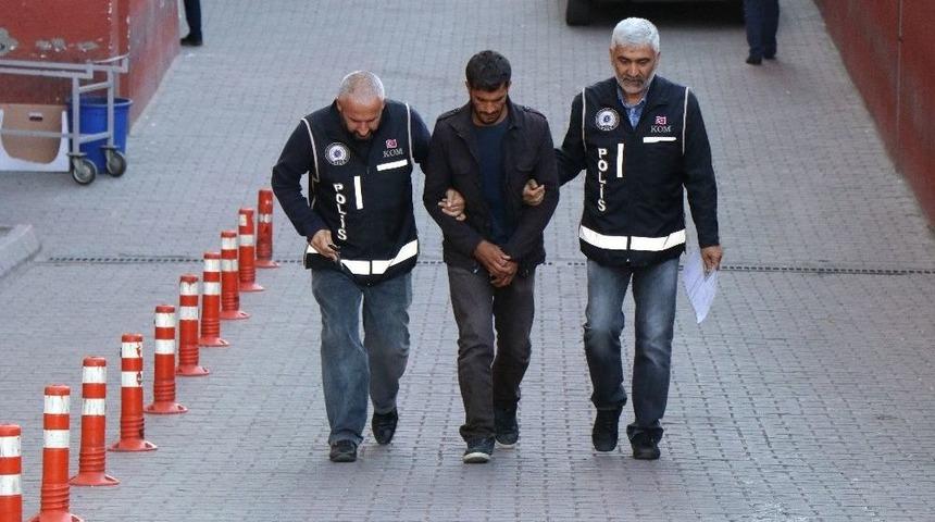 Sigara Ka&ccedil;ak&ccedil;ısı Adliyeye Sevk Edildi