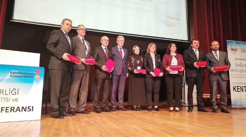 B&uuml;y&uuml;kşehir Belediyesine Sağlıklı &Ccedil;evre &Ouml;d&uuml;l&uuml;