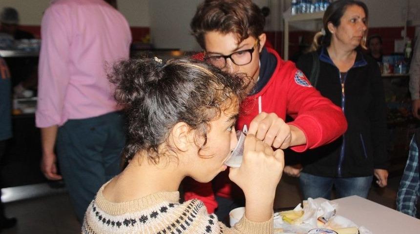 Kolej &Ouml;ğrencileri Hayatının En &Ouml;nemli Dersini İşledi