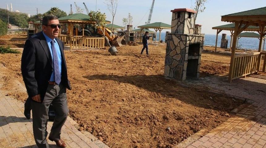 Başkan Karabacak, Sahil &Ccedil;alışmalarını İnceledi