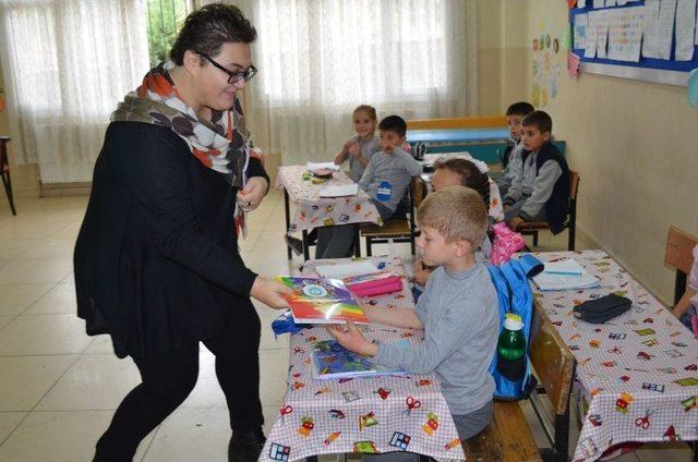 Kütüphanelerini Tiyatro Oyunu İle Kurdular 2