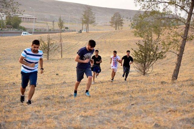 Ceylanpınar’da Gençlere Büyük Destek