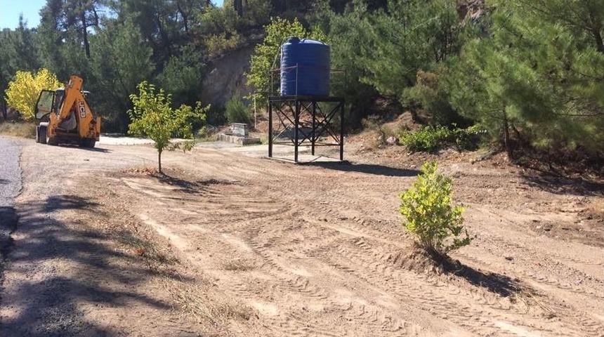 Saruhanlı Belediyesi &Ccedil;ift&ccedil;inin Yanında