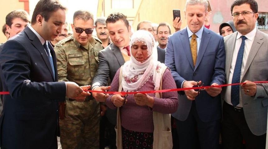 &Ccedil;aldıran&rsquo;da Tekstil At&ouml;lyesi A&ccedil;ıldı