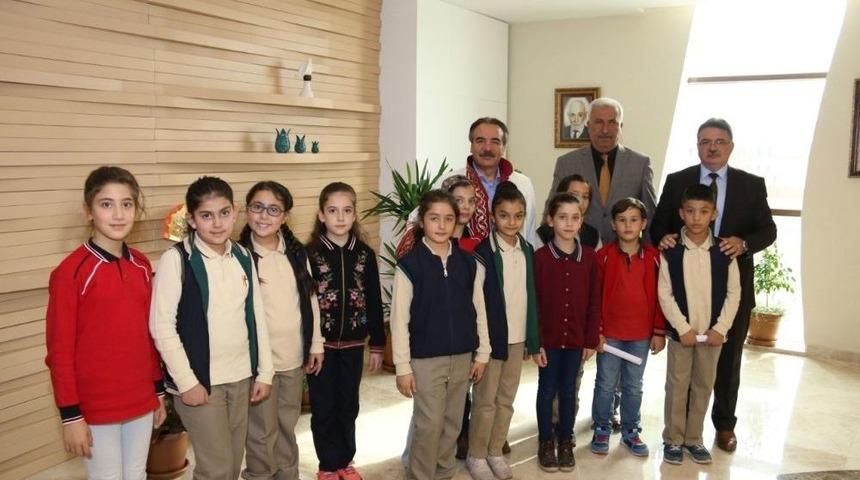 Öğrencilerden Nevşehir Hacı Bektaş Veli Üniversitesine Ziyaret