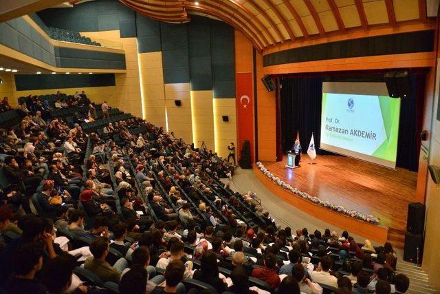 Saü’de Tıp Öğrencileri Beyaz Önlük Giydi