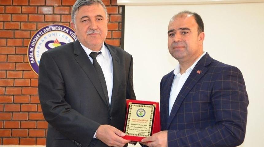 Nihat &Ccedil;ift&ccedil;i, Harran &Uuml;niversitesi &Ouml;ğrencileri İle S&ouml;yleşi Yaptı