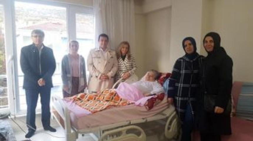 Başkan Bakıcı, Hastayı Evinde Ziyaret Ederek Moral Verdi