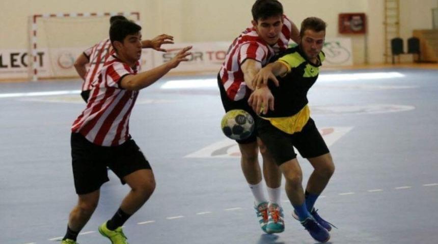 Belediyespor Geleceğin Hentbolcularını Yetiştiriyor