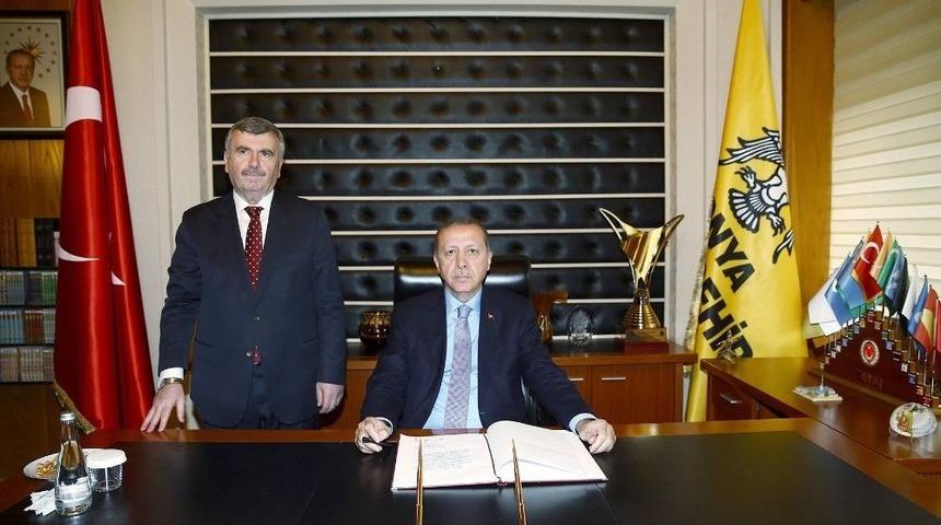 Başkan Aky&uuml;rek, Konyalıları Cumhurbaşkanı Erdoğan İle Buluşmaya Davet Etti