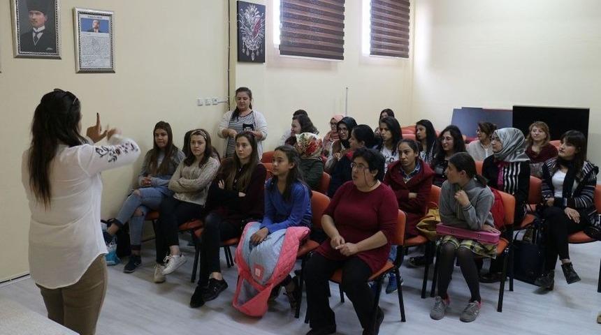 Kula Halk Eğitimden İşaret Dili Kursu