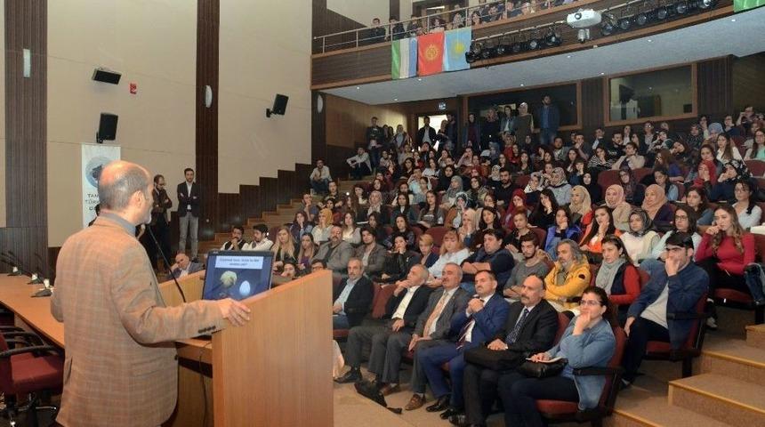 Kk&uuml;&rsquo;de T&uuml;rk&ccedil;e Ve T&uuml;rklerin K&ouml;keni Anlatıldı