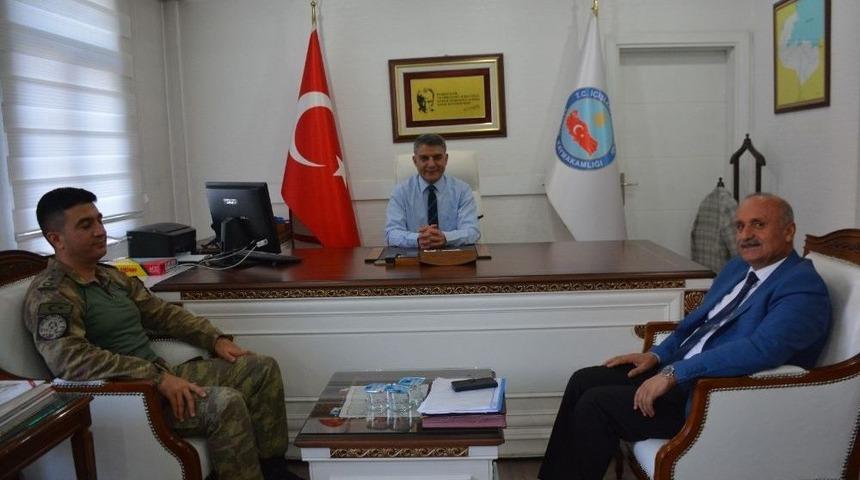 J&ouml;h Komutanı &Ouml;zsırkıntı&rsquo;dan Kaymakam &Ouml;zkan&rsquo;a Ziyaret